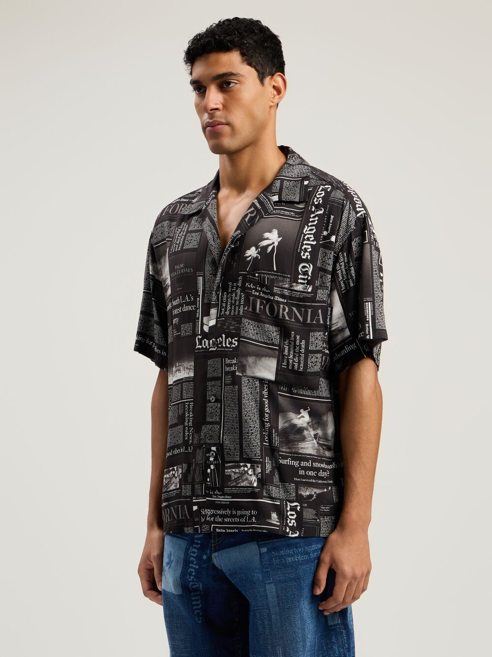 PaxLaTimes News Shirt in BLACK - OFF WHITE for Men