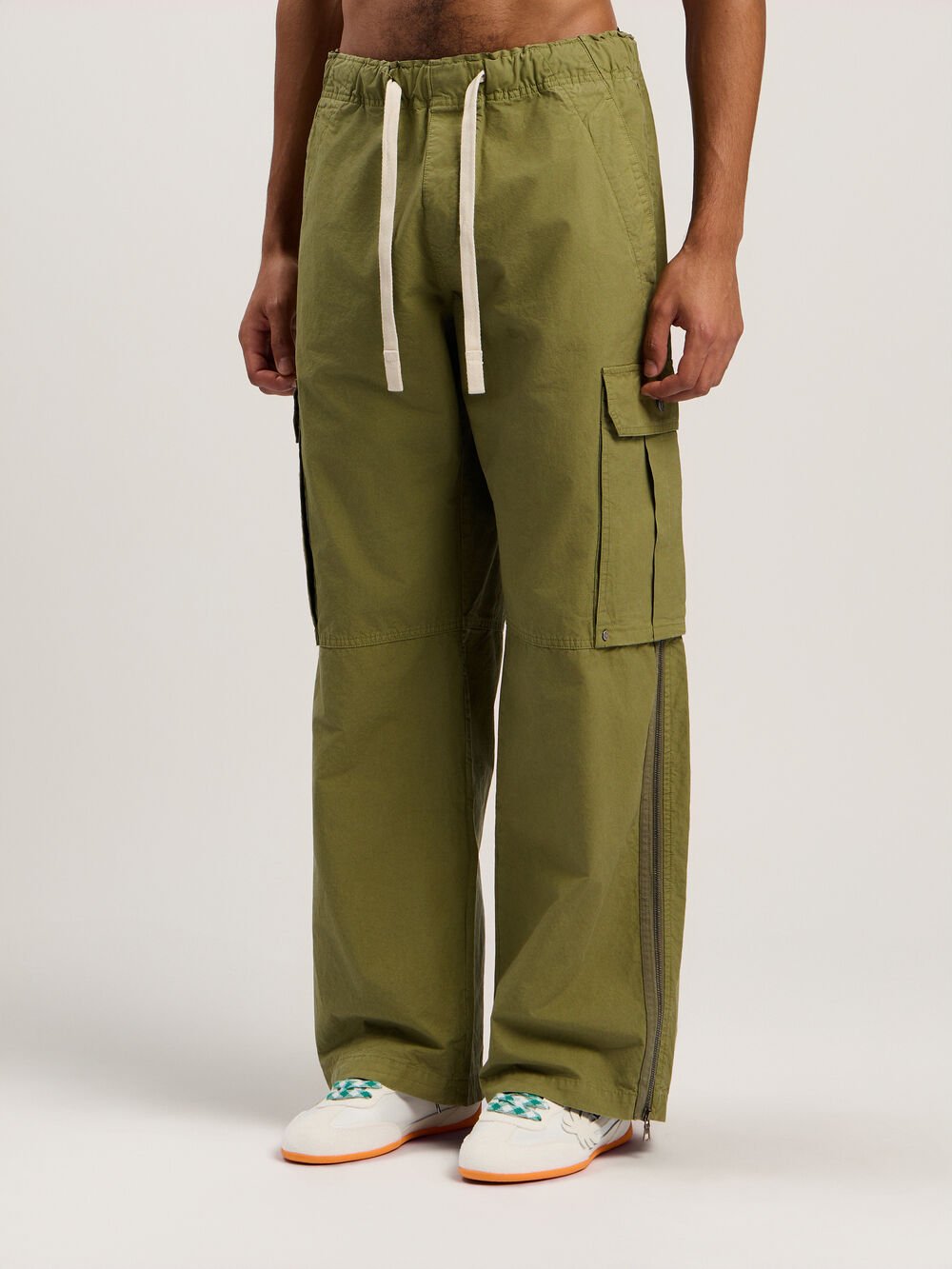 Curved Logo Cargo Pants in ARMY GREEN - DARK GREEN for Men