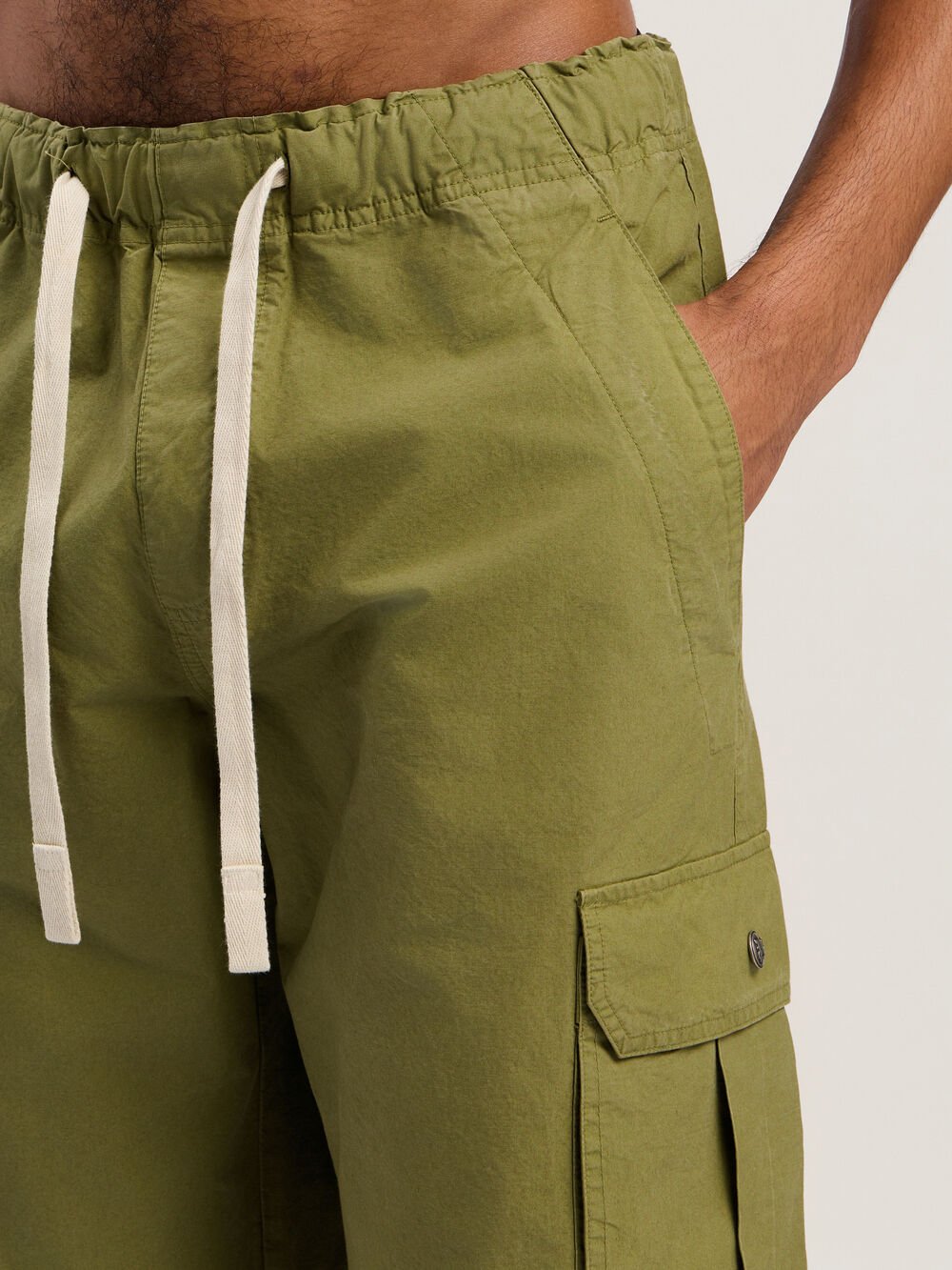 Curved Logo Cargo Pants in ARMY GREEN - DARK GREEN for Men