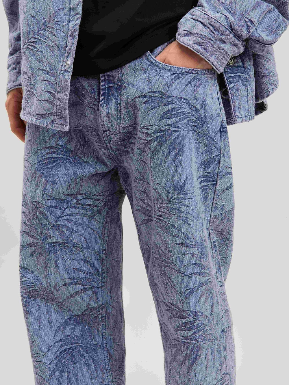 PALMS JACQUARD STRAIGHT 5 PKT LIGHT BLUE in LIGHT BLUE - LIGHT BLUE for Men