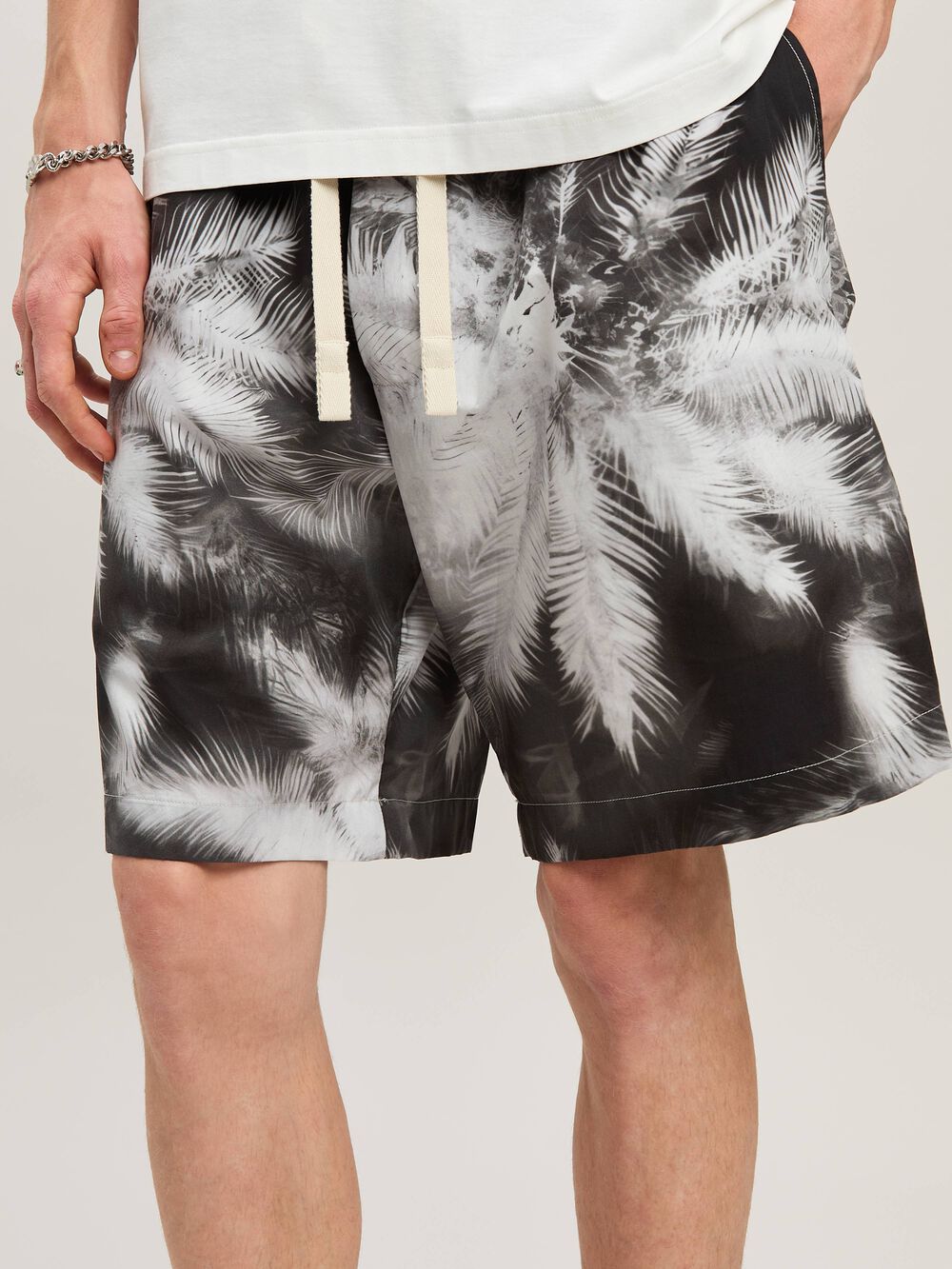 BLACK BLUEPRINT PALMS SHORTS BLACK - OFF in BLACK - OFF WHITE for Men