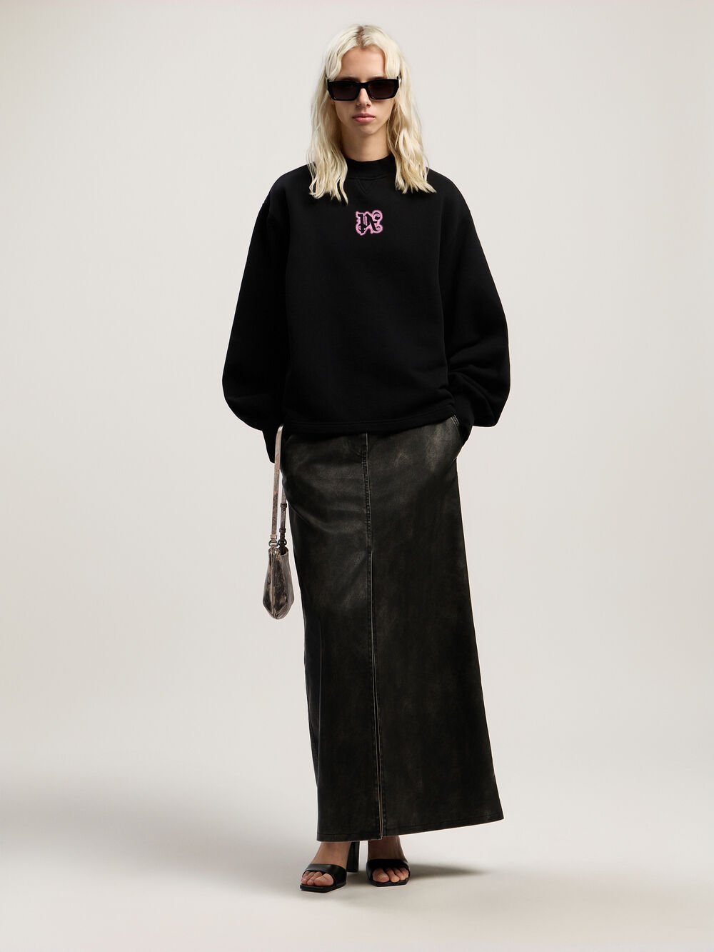 Neon Balloon Crew Sweatshirt in BLACK - PINK for Women