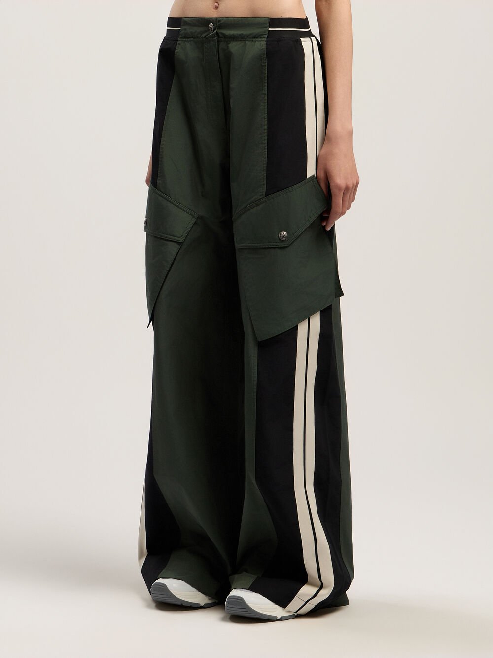 Colorblock Cargo Pants in FOREST GREEN - BLACK for Women